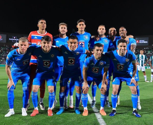 CRUZ AZUL TRIUNFA CONTRA SANTOS