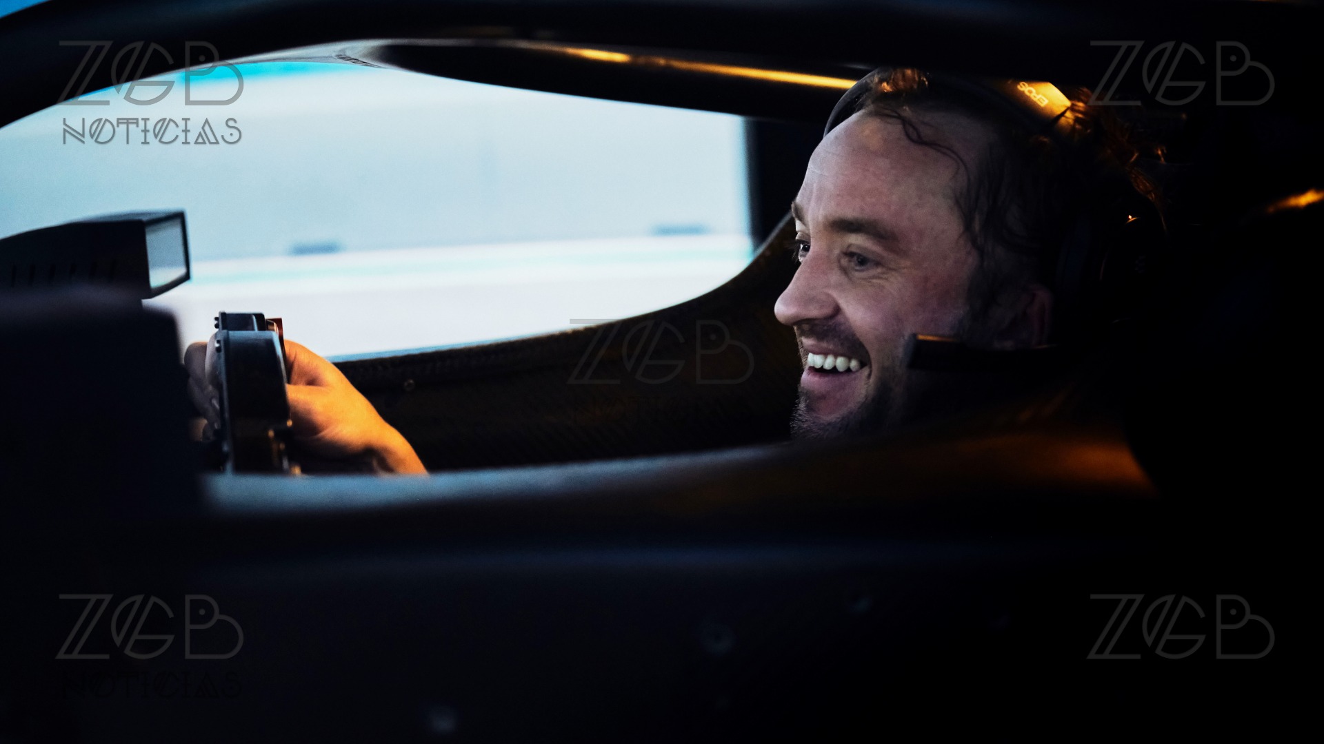 TOM FELTON LISTO PARA CORRER 🏎